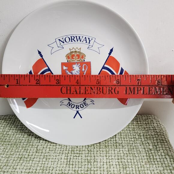 VTG Norway Norge Souvenir Wall Plates Lot  2 PZ Pewter & Porcelain Nordic Decor - Picture 10 of 10